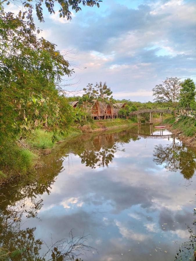 Rice Straw Green Lodge- Resort Quan Tom ภายนอก รูปภาพ