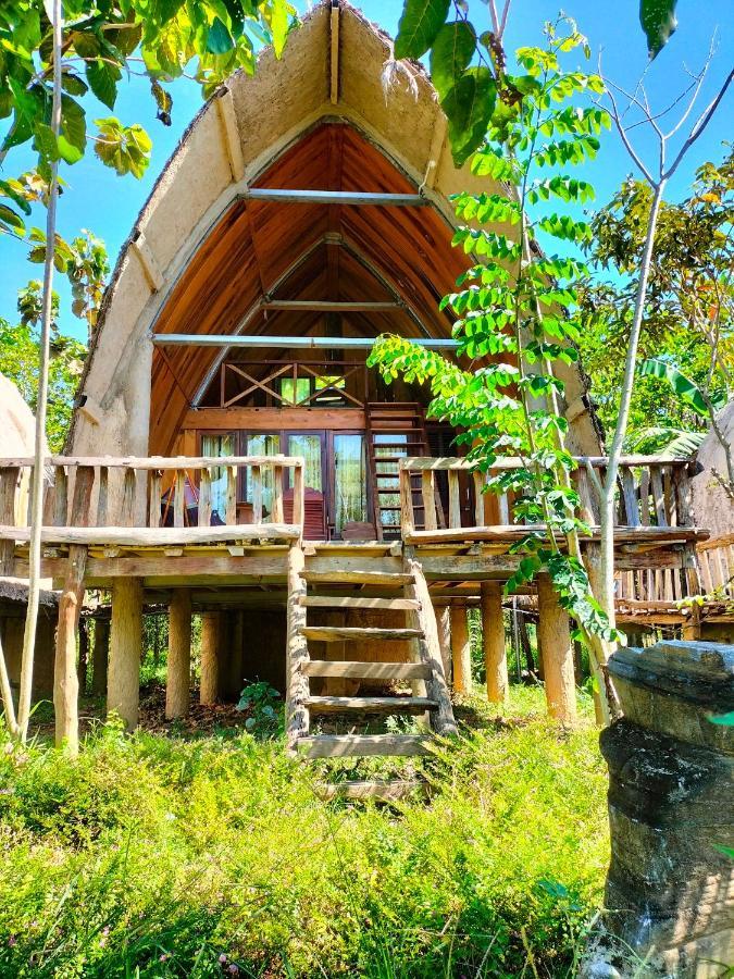 Rice Straw Green Lodge- Resort Quan Tom ภายนอก รูปภาพ
