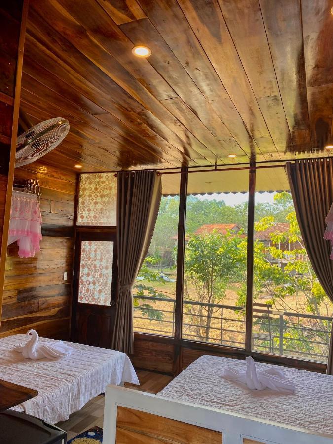 Rice Straw Green Lodge- Resort Quan Tom ภายนอก รูปภาพ
