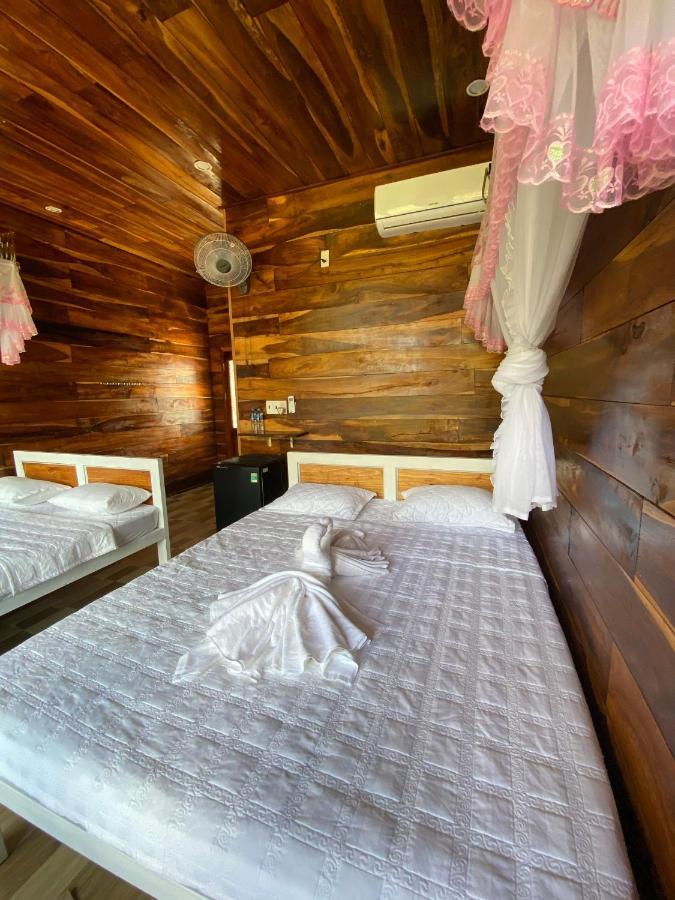 Rice Straw Green Lodge- Resort Quan Tom ภายนอก รูปภาพ