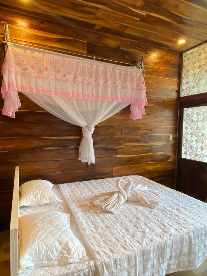 Rice Straw Green Lodge- Resort Quan Tom ภายนอก รูปภาพ