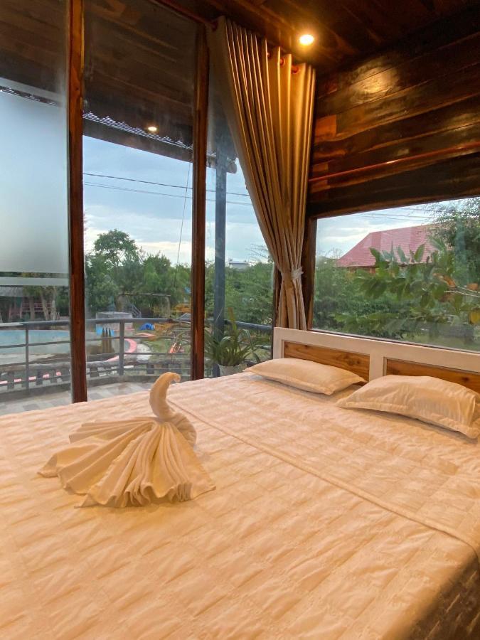 Rice Straw Green Lodge- Resort Quan Tom ภายนอก รูปภาพ