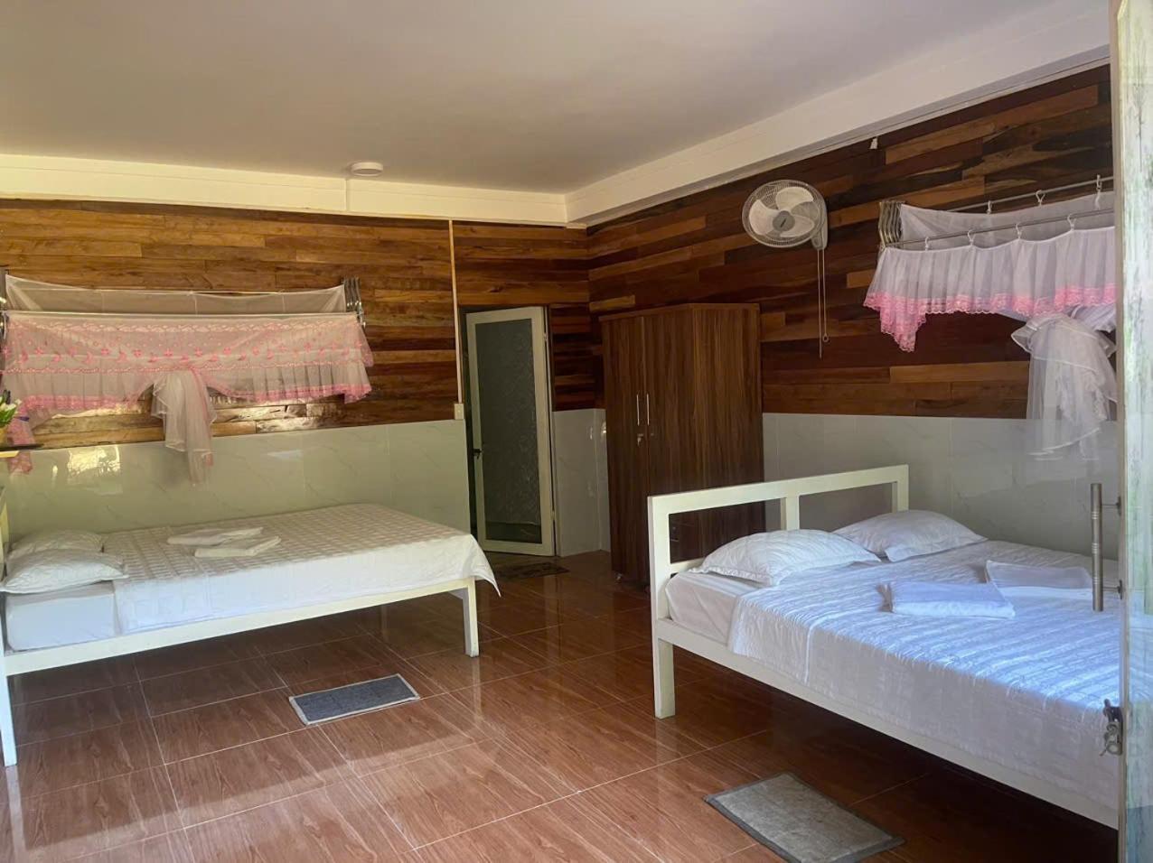 Rice Straw Green Lodge- Resort Quan Tom ภายนอก รูปภาพ