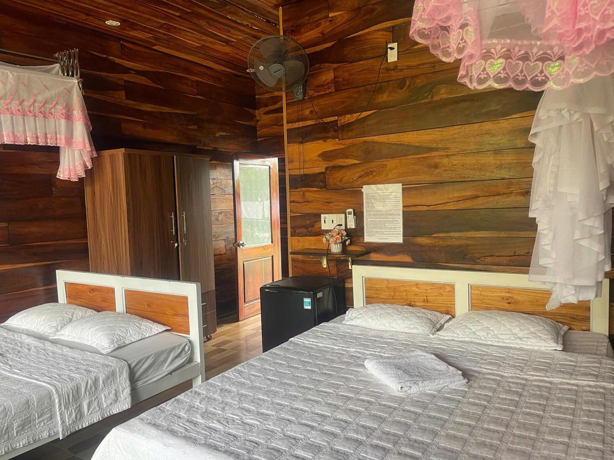 Rice Straw Green Lodge- Resort Quan Tom ภายนอก รูปภาพ